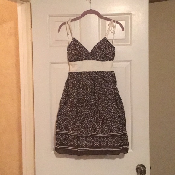 Cute Sundress Size 5 - Easter Dress- New With Tags - Picture 1 of 2